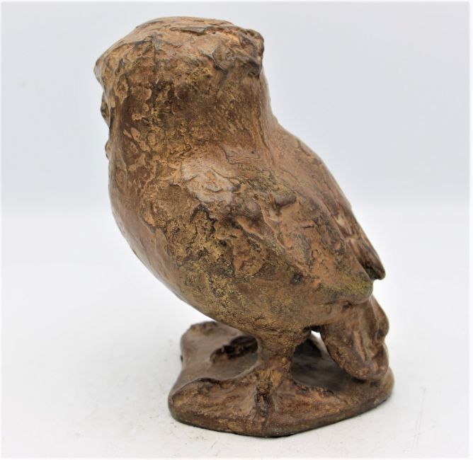 monica  panthaleon  jonge uil  brons x12x18 cm. 1500 00 2 2797