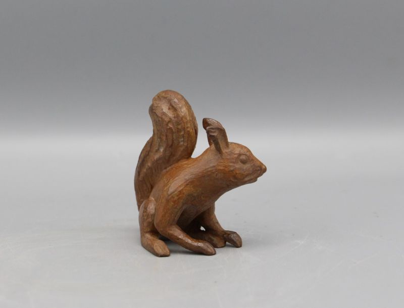 loek prins  eekhoorntje  brons x4x6 cm. 380 00 6    472