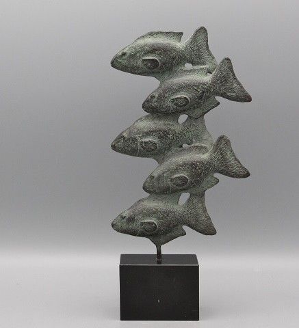karin beek vijf visjes  brons x5x13 cm. 960 00 cm. .jpg 978